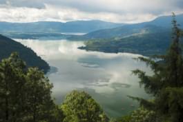 lac amatitlan guatemala