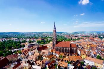 Descubra Landshut en coche de alquiler