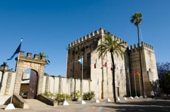 Fort in het midden van de oude stad