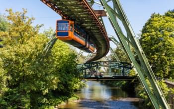La ferrovia sospesa di Wuppertal, famosa in tutto il mondo
