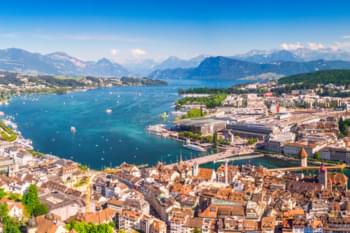Vista de la hermosa ciudad de Lucerna