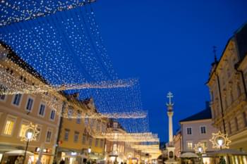 Stad Klagenfurt tijdens het kerstseizoen