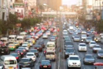 Straßenverkehr in Bangkok