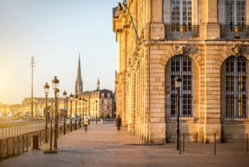 Straat in Bordeaux op de Place de la Bourse
