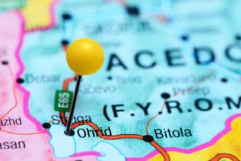 Mapa con alfileres sobre Ohrid