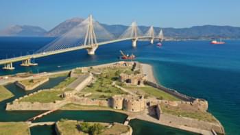 El puente Rion-Antirion cerca de Patras
