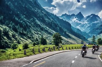 Sur la route Bergen montagne moto