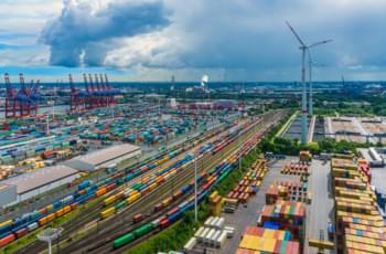 Vista sul porto di Amburgo