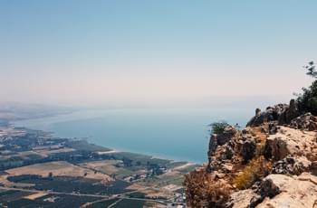 Mount Arbel mit Blick auf den See Genezareth
