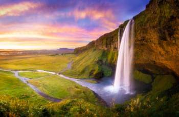 Cascada Seljalandsfoss en Islandia