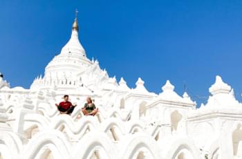 Weiße Pagode in Myanmar