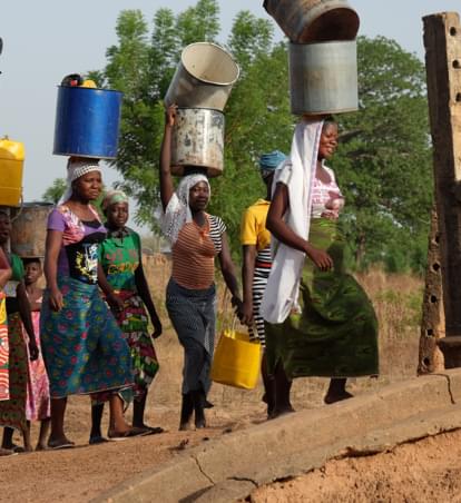 MietwagenCheck unterstützt NGO "Water4Afrika"