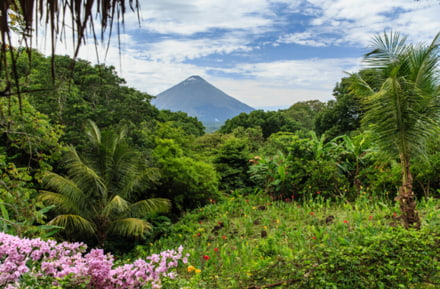 Visit the vulcano Concepción in Nicaragua