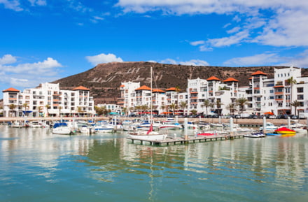 En coche de alquiler hasta el puerto de Agadir