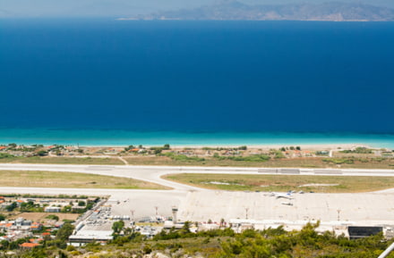 Rhodes Luchthaven Startbaan