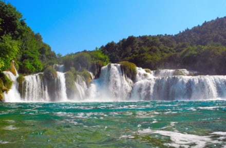 Waterval Kroatië met de huurauto bezoek aan Kroatië