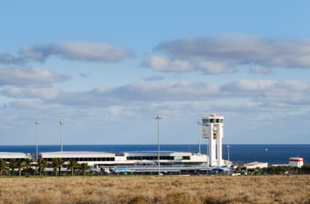 Torre de control del Aeropuerto de Lanzarote (ACE)