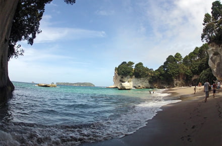 plage près de Cathedral Cove