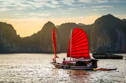 Boot in de Ha Long Bay