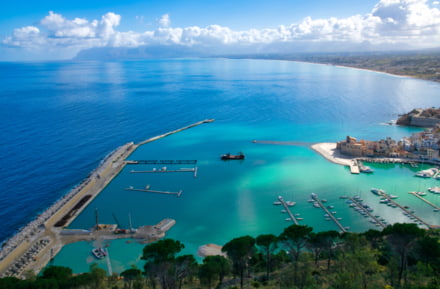 Uitzicht op de zee van Trapani