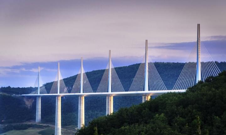 erlebnisreiche bruckenfahrt die hochste autobahnbrucke der welt