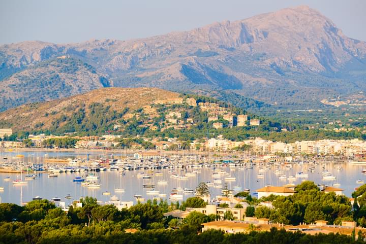 Puerto de Pollença en el Norte