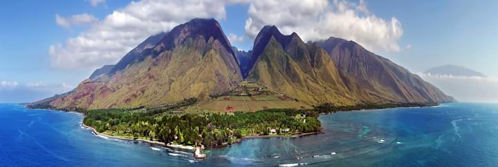 Panoramafoto van het eiland Maui Hawaii