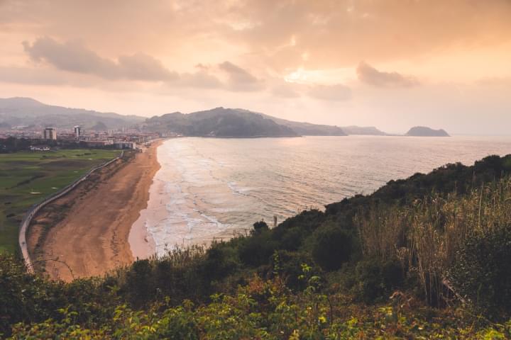 Playa Zarautz en el país basco
