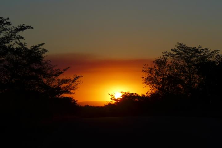 Sonnenuntergang mit dem Mietwagen