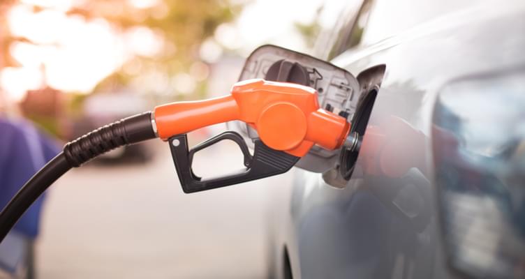 Steigende Benzinpreise: Tipps zum Sparen beim Fahren