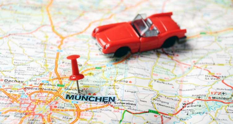 Neuerungen 2015 für Autofahrer und Mietwagen-Fahrer in Deutschland und Nachbarländern