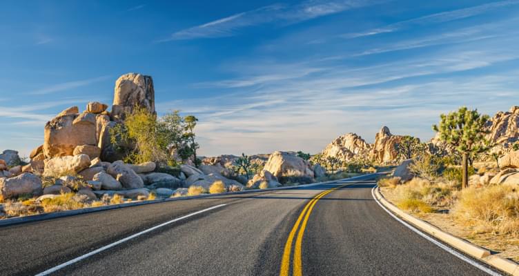 Ein bunter Roadtrip durch den auf seine Art immer noch Wilden Westen