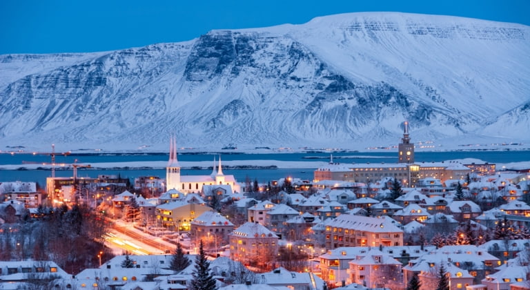 Island im Winter: 10 Tage Roadtrip durch das Land aus Feuer und Eis