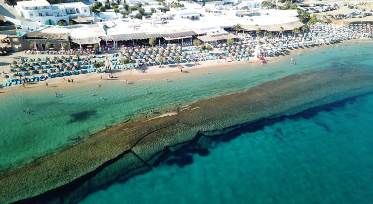 Mykonos abseits der Massen: Die schönsten Tagestrips mit dem Mietwagen