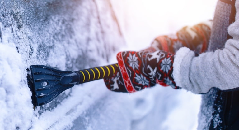 MietwagenCheck TOP 10: Die wichtigsten Winterhelfer fürs Auto